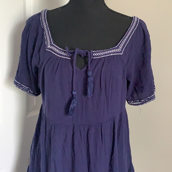 Woman’s Olive + Oak Navy blue dress. Size M - Picture 2 of 4